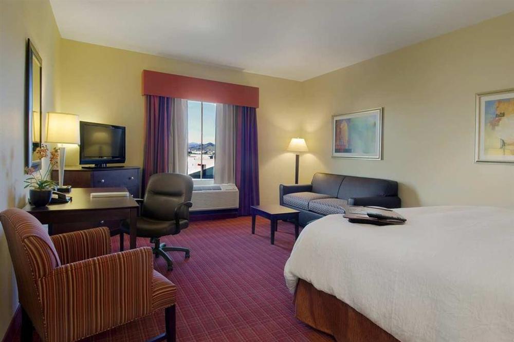 Hampton Inn & Suites Phoenix North/Happy Valley Room photo