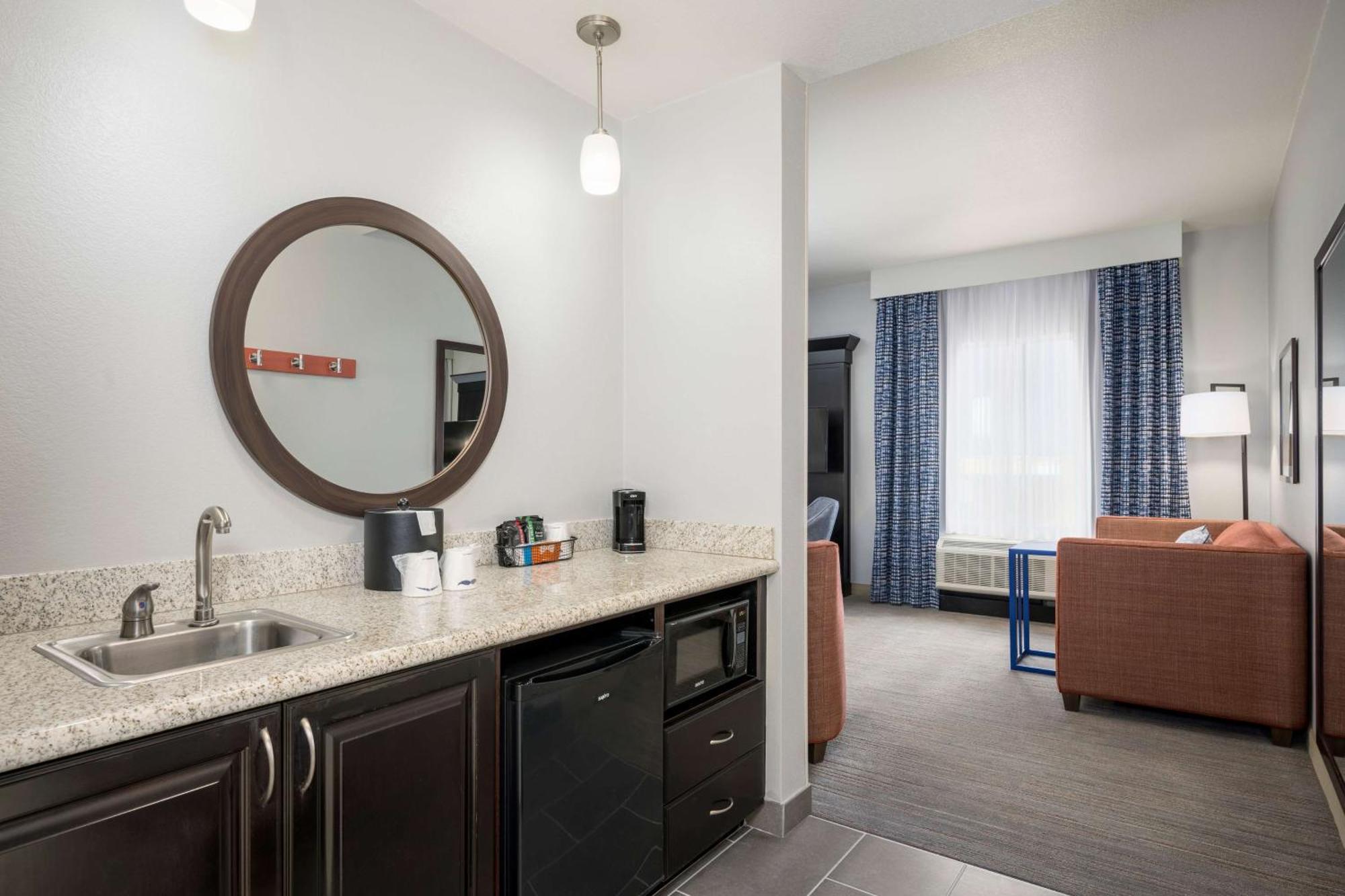 Hampton Inn & Suites Phoenix North/Happy Valley Exterior photo
