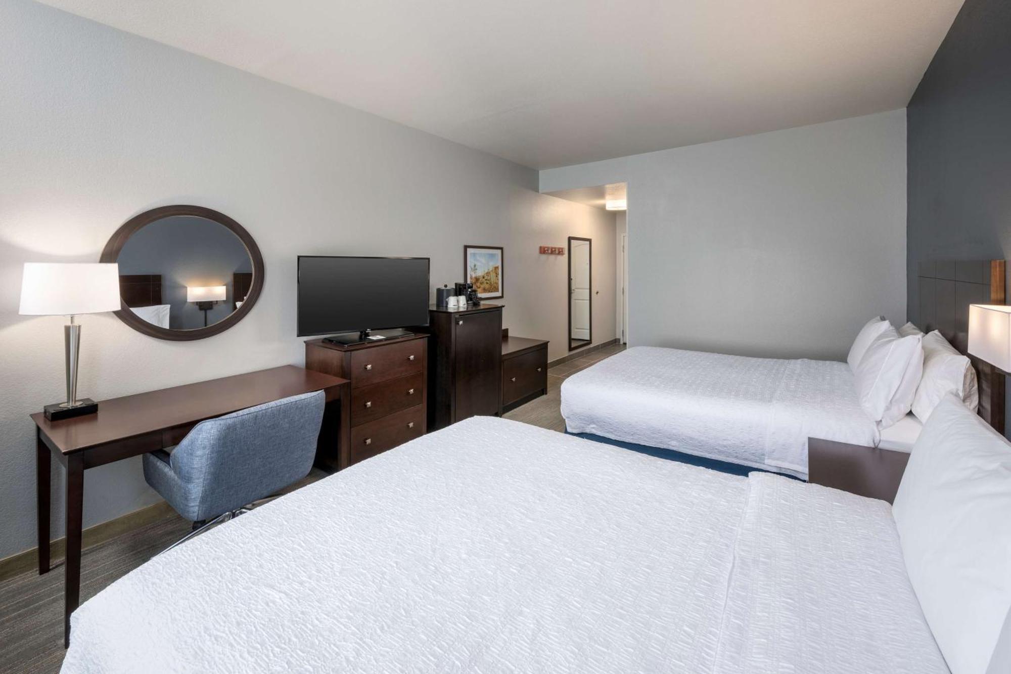 Hampton Inn & Suites Phoenix North/Happy Valley Exterior photo