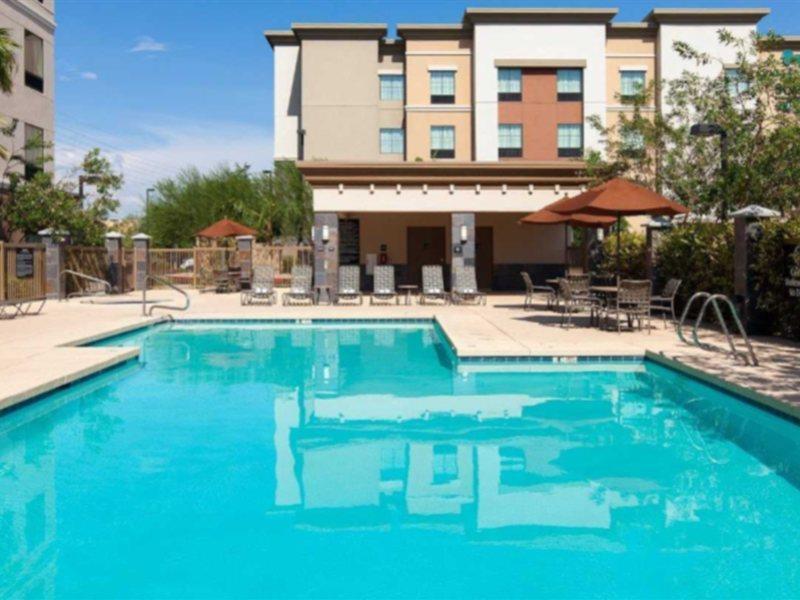 Hampton Inn & Suites Phoenix North/Happy Valley Exterior photo